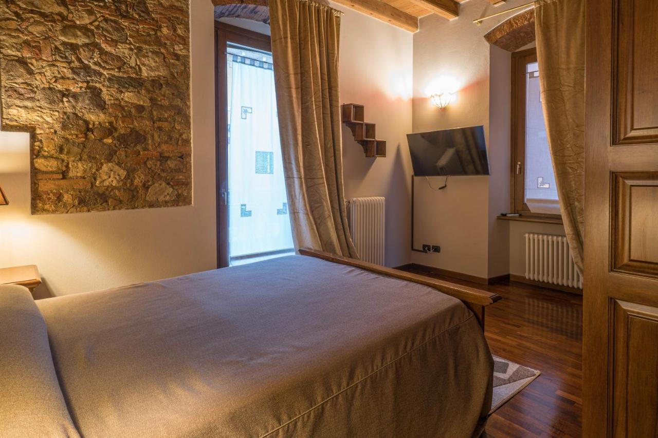 Napule...E Apartments Peschiera del Garda Eksteriør billede