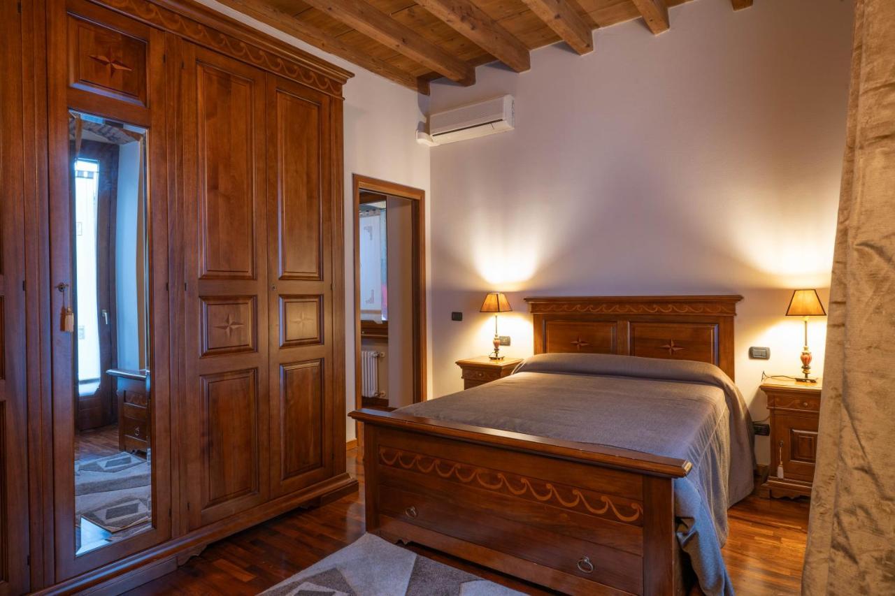 Napule...E Apartments Peschiera del Garda Eksteriør billede