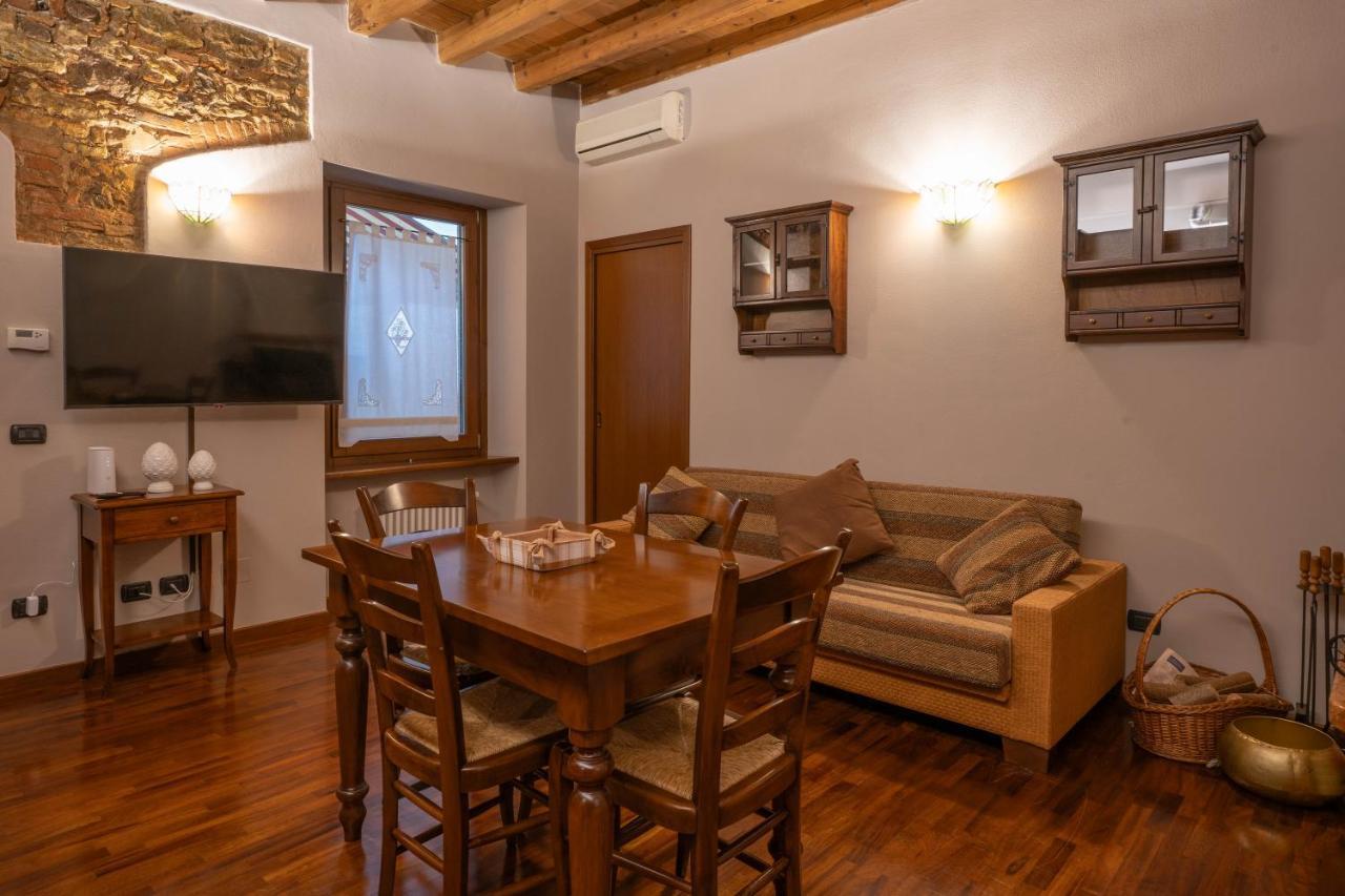 Napule...E Apartments Peschiera del Garda Eksteriør billede