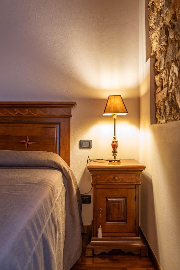 Napule...E Apartments Peschiera del Garda Eksteriør billede